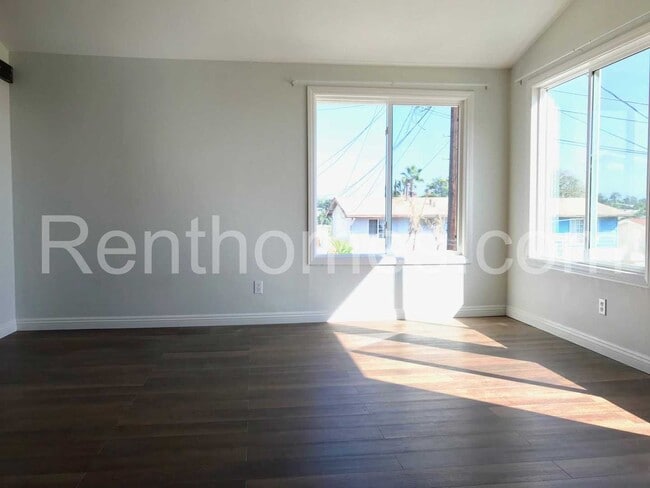 Photo - 3662 Hondo St