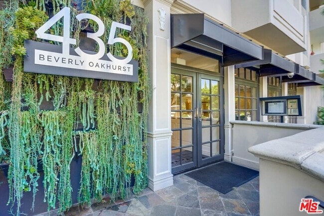 Photo - 435 N Oakhurst Dr Unit 701