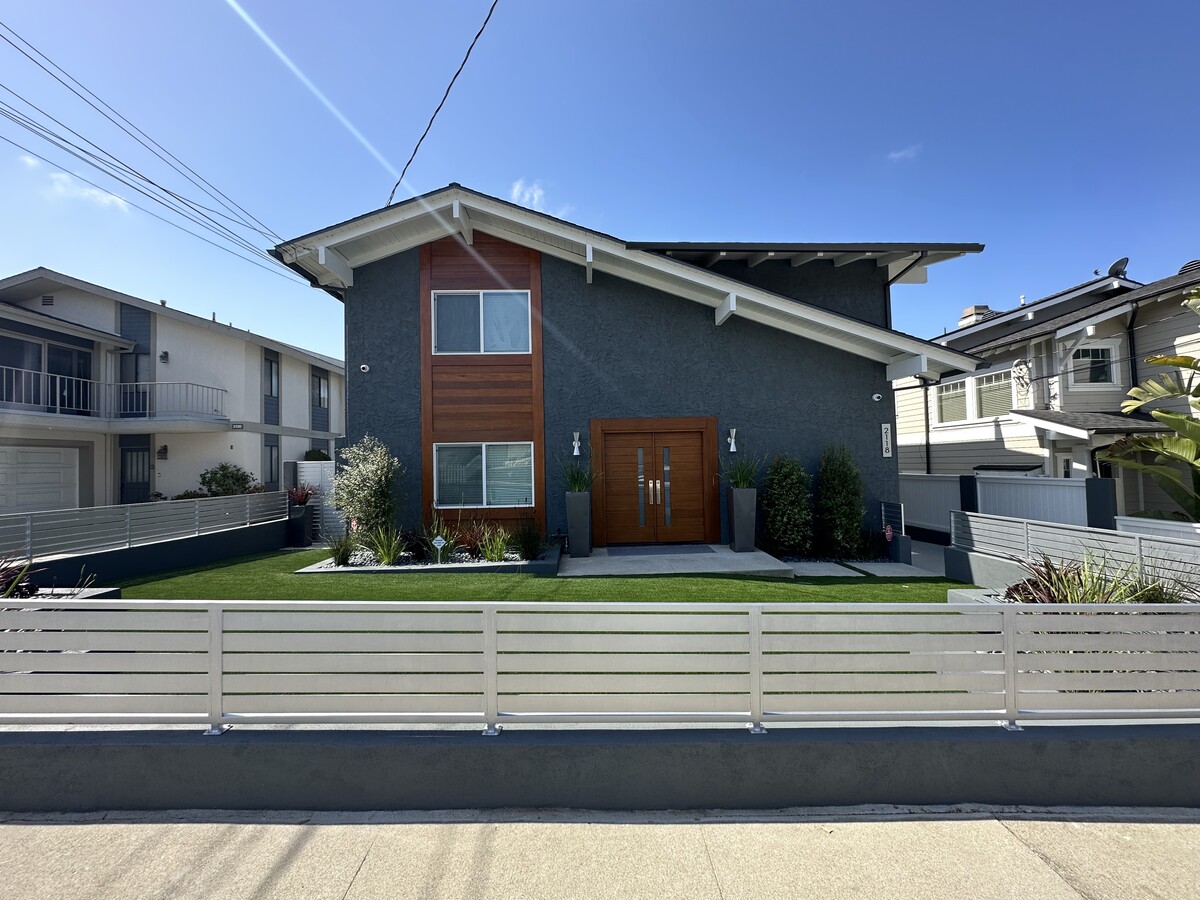 Photo - 2118 Carnegie Ln