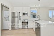 Photo - 1536 W 205th St