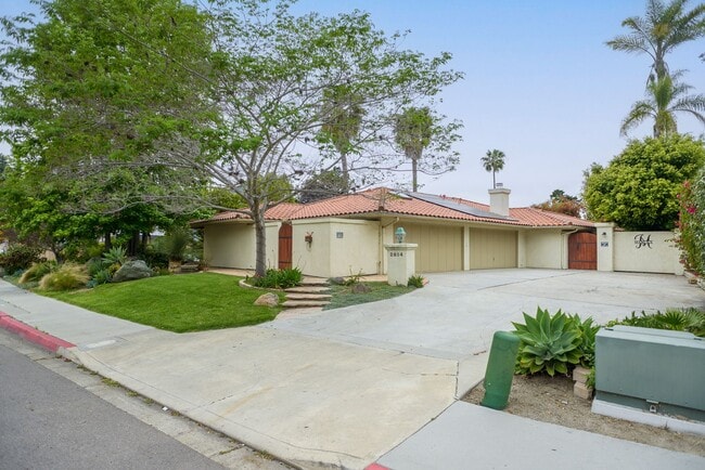 Building Photo - ***Available Now - Mid-term Lease ONLY *** Single Level 3 Bedroom, 2.5 Bath home in La Costa*****