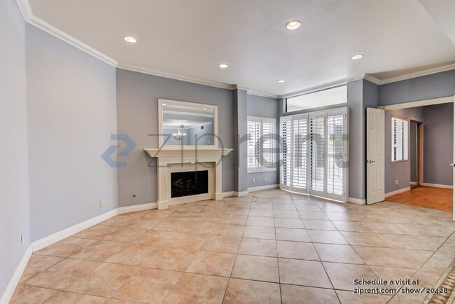 Photo - Unit 204
