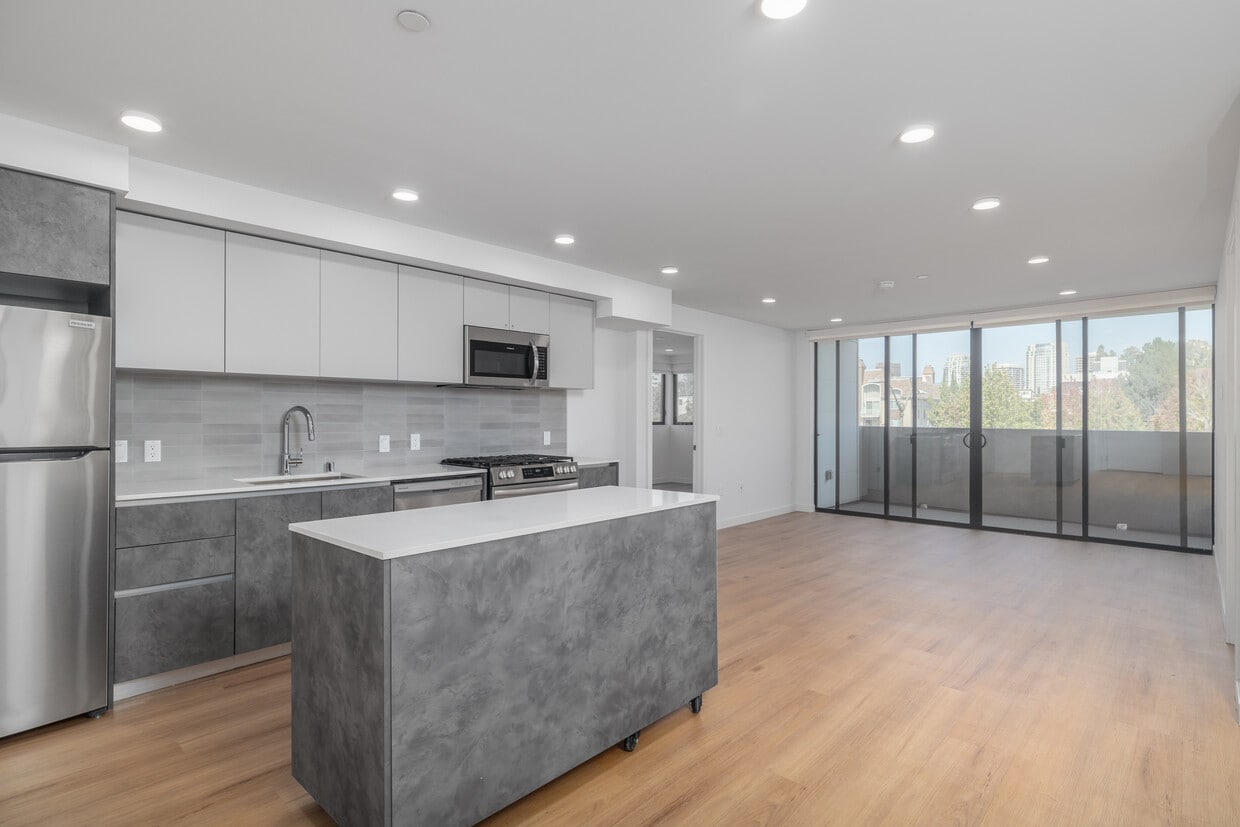 3D Tour - Clad LA