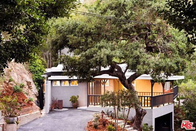 Photo - 2701 Jalmia Dr