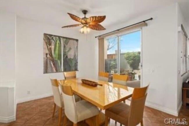 Photo - 27 Via Carisma