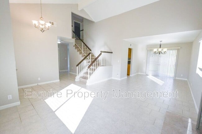 Photo - 1170 Novato Dr