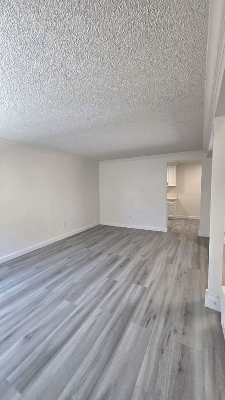 Photo - 1334 Engracia Ave