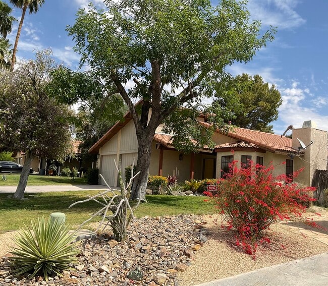 Photo - 34220 Linda Way