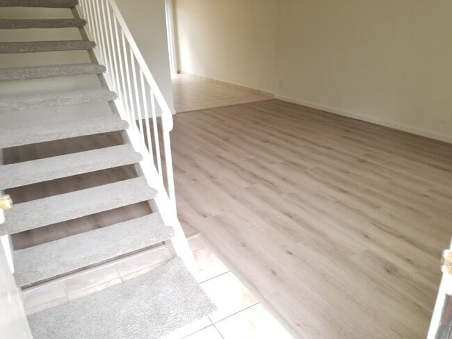 Photo - 2618 Milton Ave Unit 3