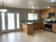 Photo - 985 W Johnston St