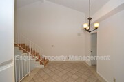 Photo - 564 Rosewood Ave