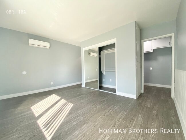 Photo - 3365 W 85th St