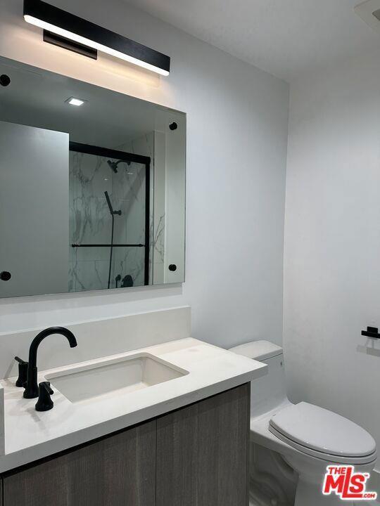 Building Photo - 9842 Vidor Dr Unit 102