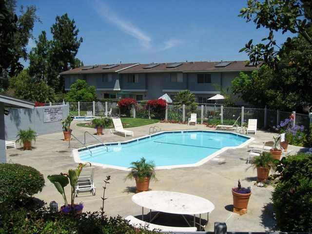 Building Photo - 4220 Vista Del Rio Way