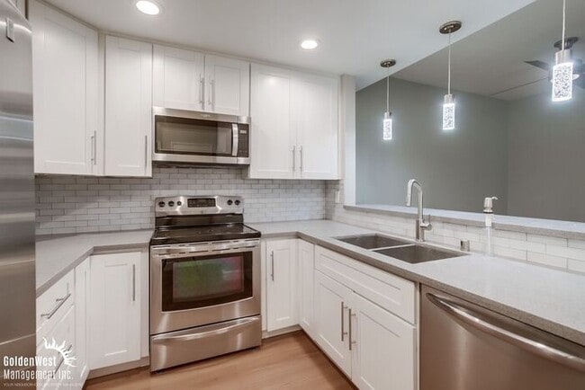 Photo - Updated 2Bdm 2Ba Condo in the Creekwood at River Run Community Unit 240