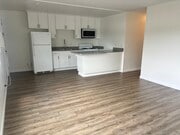 Photo - 235 W Kalmia St