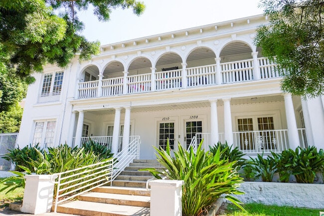 Photo - 1708 N Gramercy Pl House