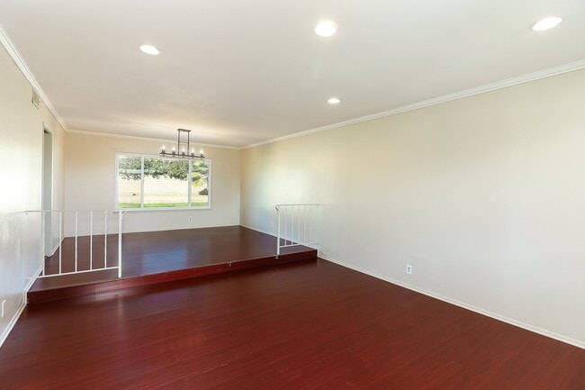 Photo - 2167 Baseline Rd