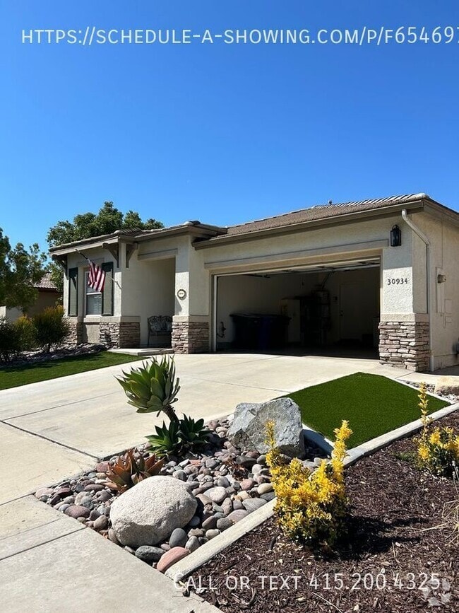 Building Photo - 30934 Crystalaire Dr Rental