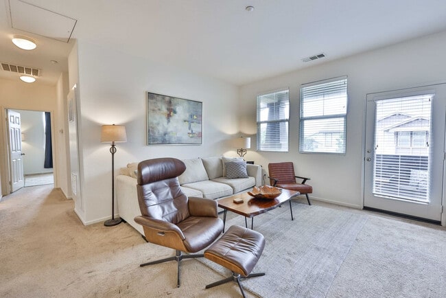 Photo - 16913 Laurel Hill Ln Unit ID1395305P