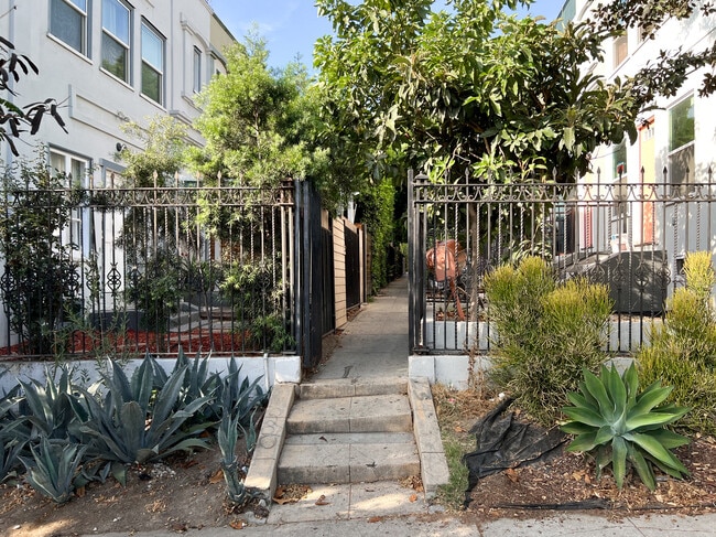 Photo - 234 Columbia Pl