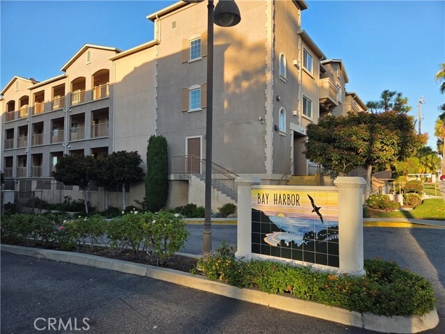 Building Photo - 1435 Lomita Blvd Unit 312