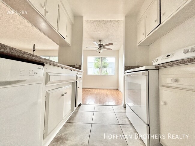 Photo - 10535 Lindley Ave Unit 26