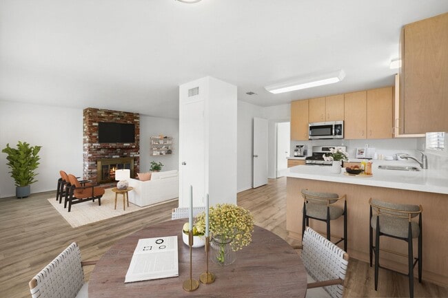 Photo - 375 Woodland Pl Unit A