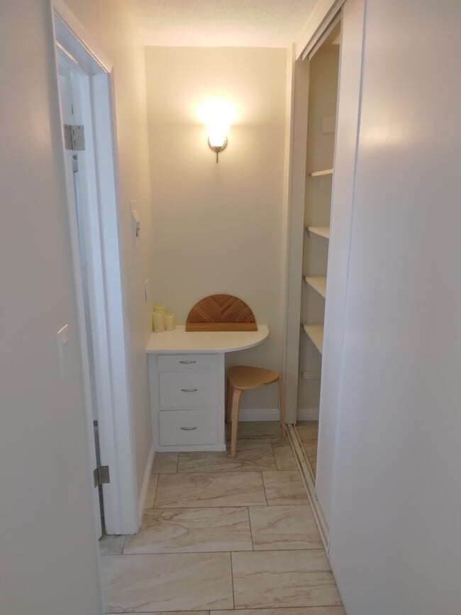 Photo - 6845 Hazeltine Ave Apartments Unit 12A