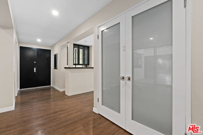 Photo - 1830 Westholme Ave Unit 101