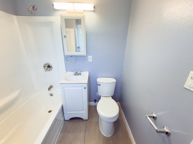 Photo - 6628-6630 Selfland Ave