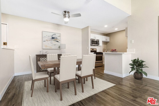 Photo - 1626 Malcolm Ave Unit 202