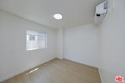 Photo - 237 N Chicago St