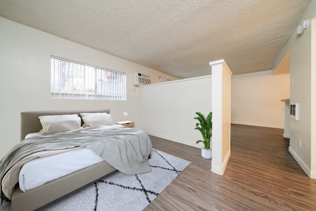 Photo - 800 E Bobier Dr Unit L1