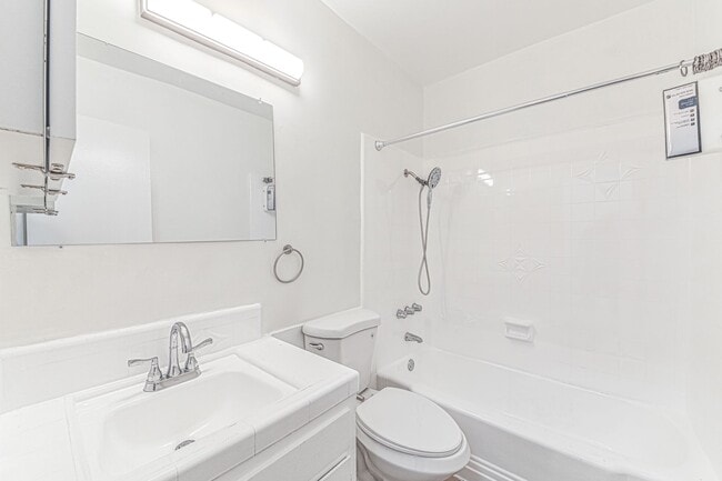 Photo - 5005 August St Unit 10