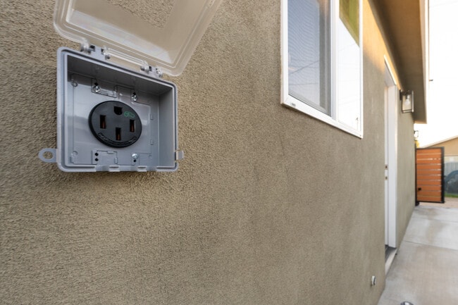 Photo - 4826 Rolando Blvd Unit 4824