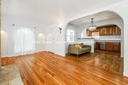 Photo - Spanish-Style 2 Bedroom Long Beach Home