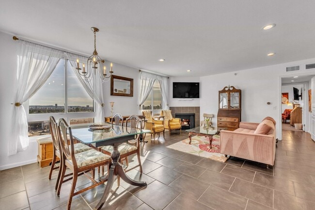 Photo - 7320 Hawthorn Ave Unit 422