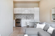 1BD, 1BA - 575SF - Kitchen - Los Patios De Cordova 218 S Oakland Ave Apartments