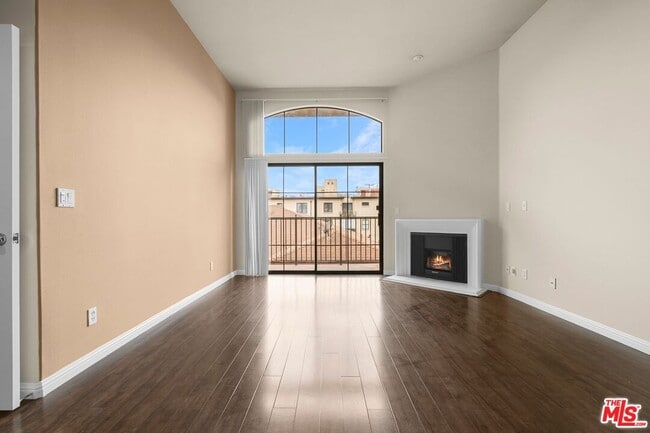 Photo - 10275 Missouri Ave Unit 202