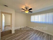 Photo - 25532 1/4 Oak St.