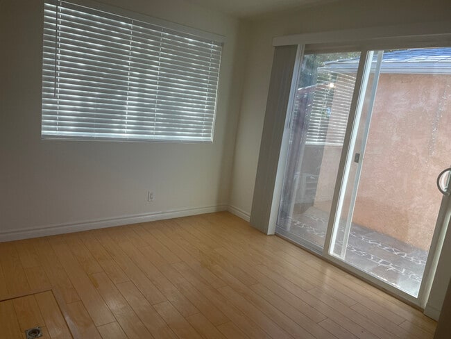 Photo - 8547 Airdrome St