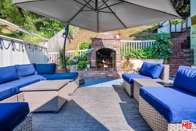 Photo - 8904 Wonderland Ave