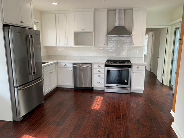 Building Photo - 4185 Angeles Vista Blvd