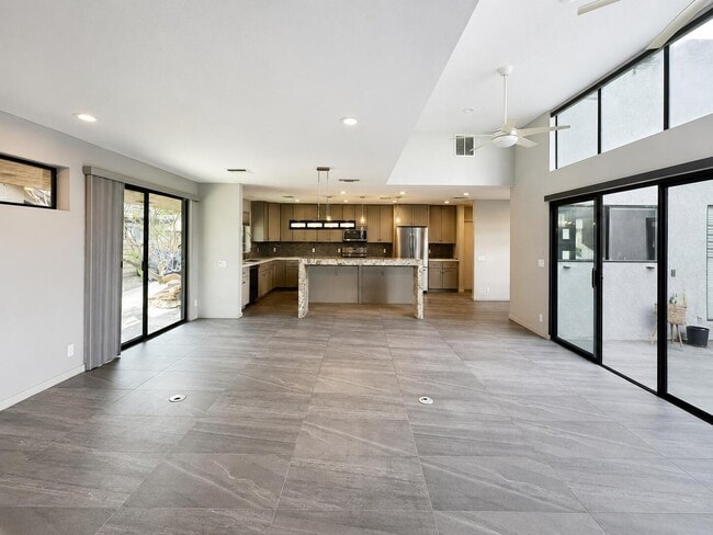 Building Photo - 4 Saturn Cir