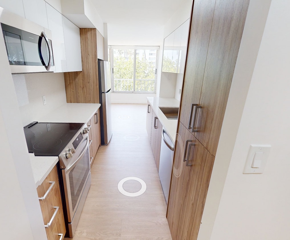 3D Tour - The Shores Apartments