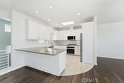 Photo - 935 1st St