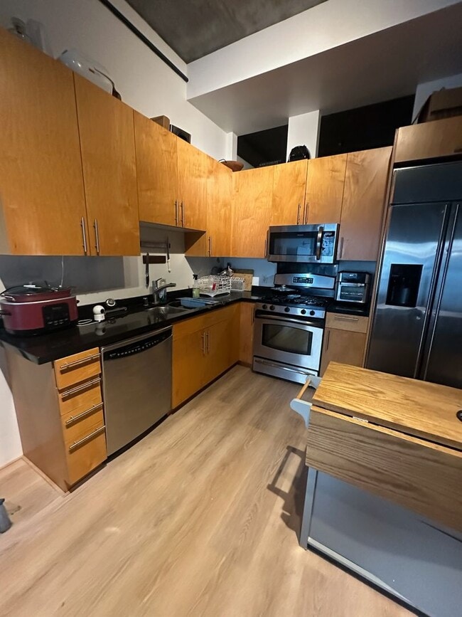 Building Photo - Cool East Village 1 Bedroom with Views (10... Rental