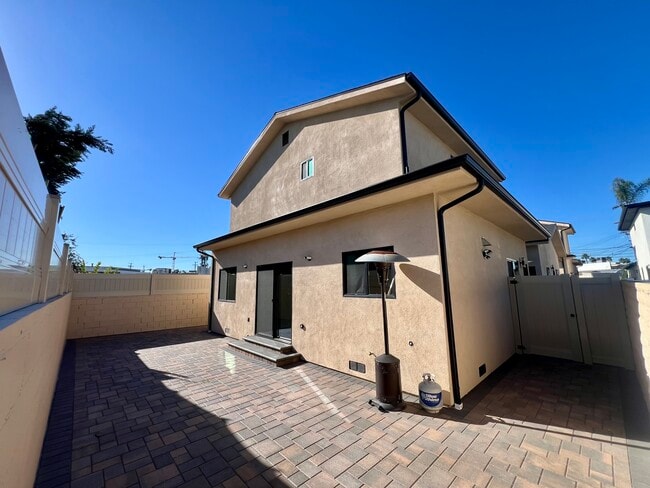 Photo - 7622 Arcola Ave