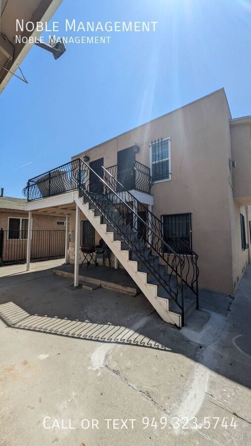 134 1/2 W. 118th Place- - 134 1/2 W. 118th Place- Apartment